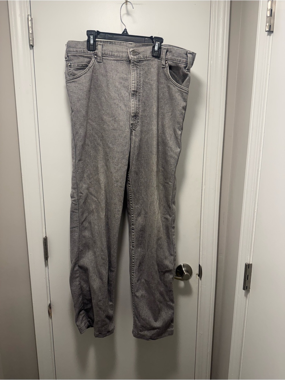 *Levi's Gray Men’s Jeans